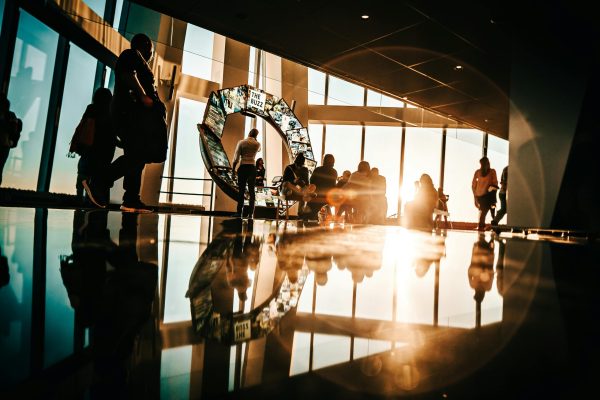 Data-Driven Strategies: Leveraging Data & AI for Competitive Advantage